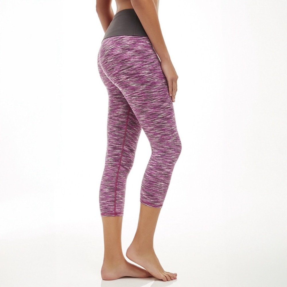 Fabletics Define PowerHold Mid-Rise Capri in Orchid Purple
